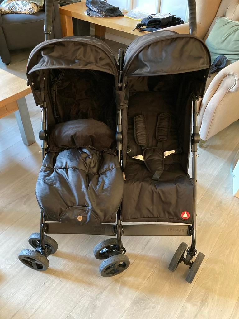 Tweepersoons buggy met afneembare zakken en zonnekappen, Ophalen, Gebruikt, Overige merken, Duomodel