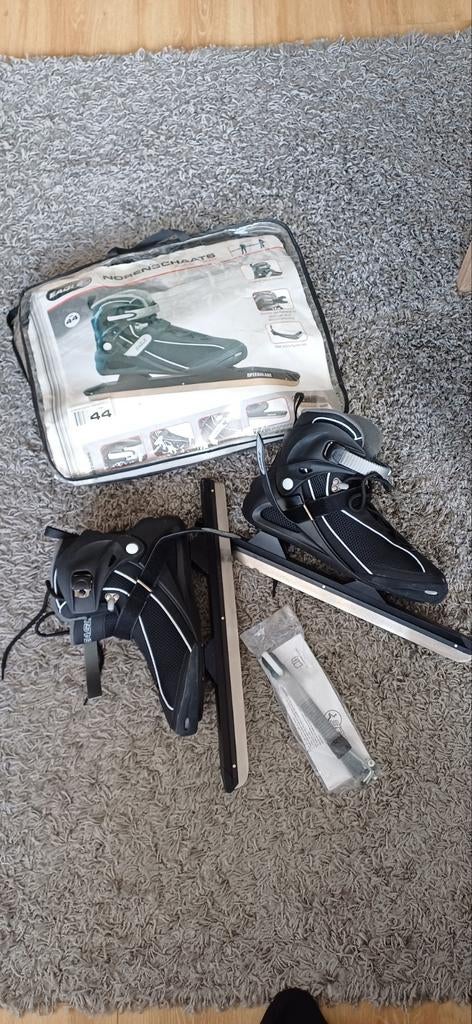Zwarte Noren schaatsen, maat 44, zo goed als nieuw, Sport en Fitness, Schaatsen, Overige merken, Ophalen of Verzenden, Zo goed als nieuw