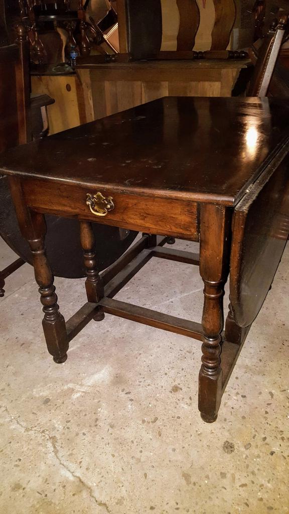 Sidetable ANTIQUE, Ophalen, 25 tot 50 cm, Rechthoekig, 100 tot 150 cm