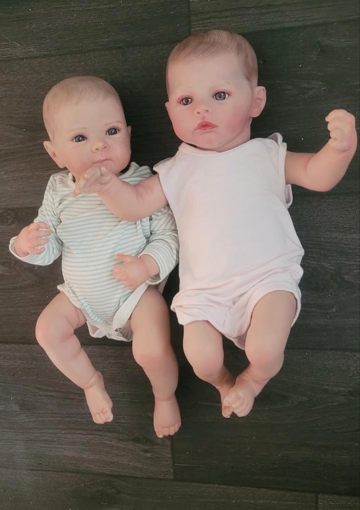 Set van 2 realistische reborn poppen, Kinderen en Baby's, Speelgoed | Poppen, Zo goed als nieuw, Babypop, Ophalen