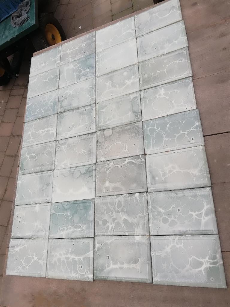 Prachtig achter kachel/fornuis 96x72cm grijsgroen gemarmerd, Antiek en Kunst, Antiek | Wandborden en Tegels, Ophalen