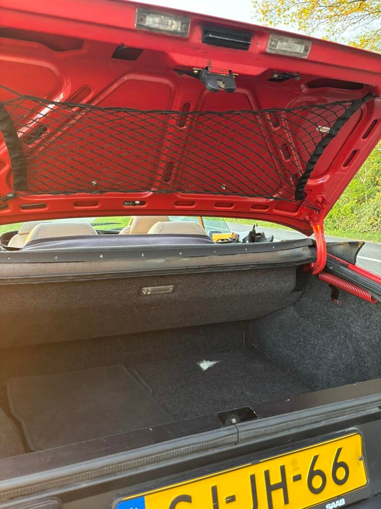 Saab 900