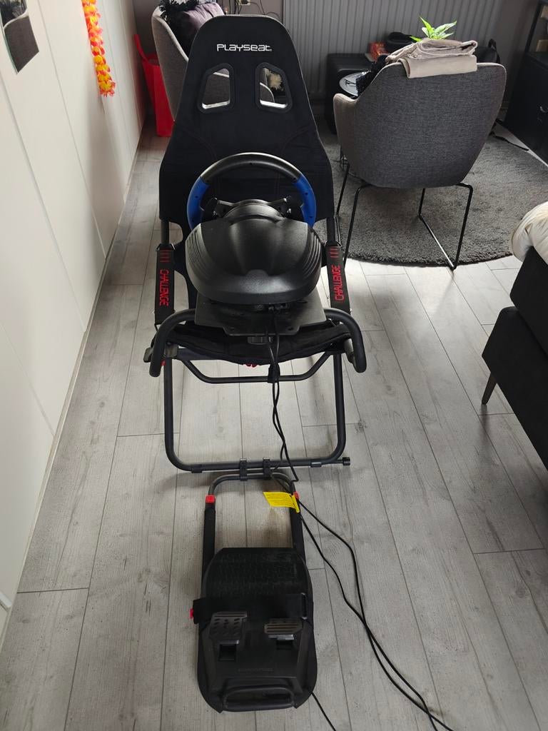 Playseat Challenge met stuur en pedalen voor PS3/PS4, Spelcomputers en Games, Spelcomputers | Sony PlayStation Consoles | Accessoires