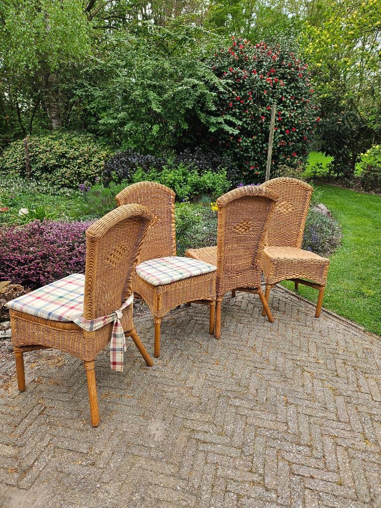 4 stoelen met zitkussen, Huis en Inrichting, Stoelen, Ophalen, Gebruikt, Bruin, Riet of Rotan