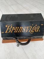 Brunsviga rekenmachine in kist, Ophalen