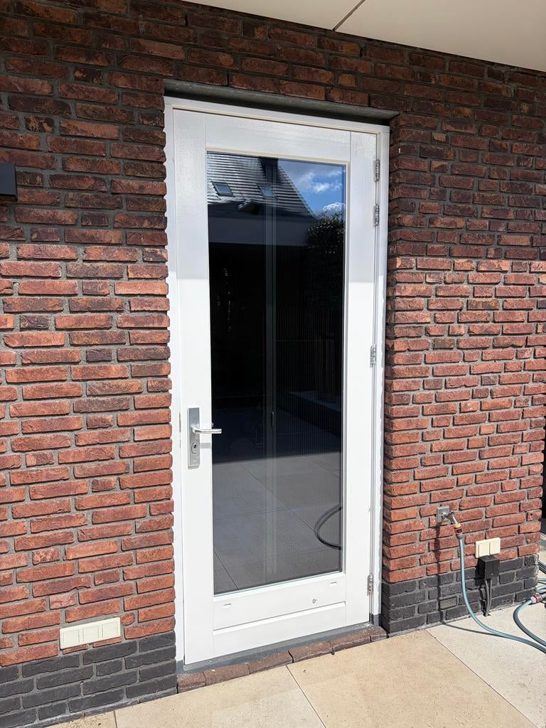 Meranti hardhouten achterdeur incl hor/plisse en jaloezie, Doe-het-zelf en Verbouw, Deuren en Horren, Ophalen, 200 tot 215 cm