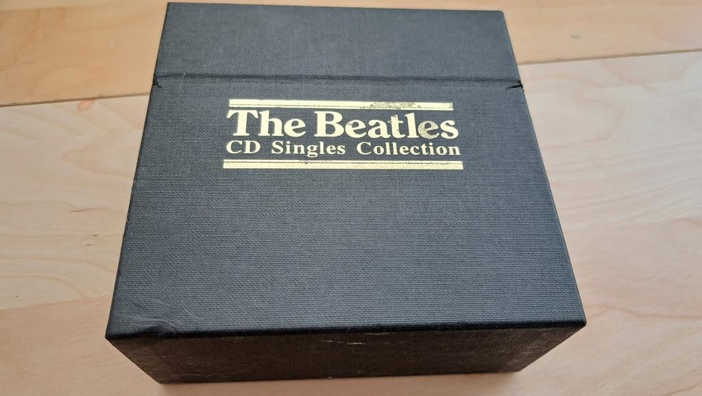 Beatles 22 cd singles collection box, Ophalen of Verzenden, Zo goed als nieuw