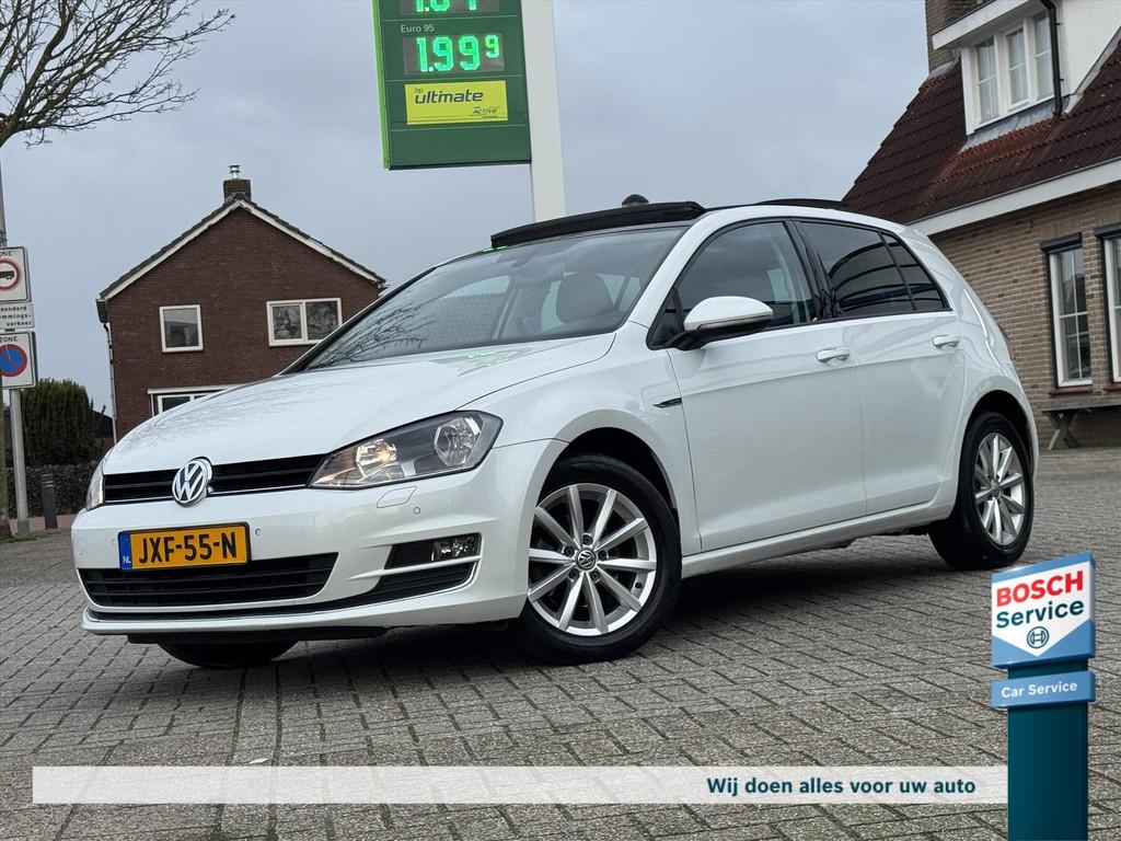 Volkswagen Golf 1.2 TSI LOUNGE Edition / Pano / Stoelverwarm, Auto's, Voorwielaandrijving, Gebruikt, Euro 6, 4 cilinders