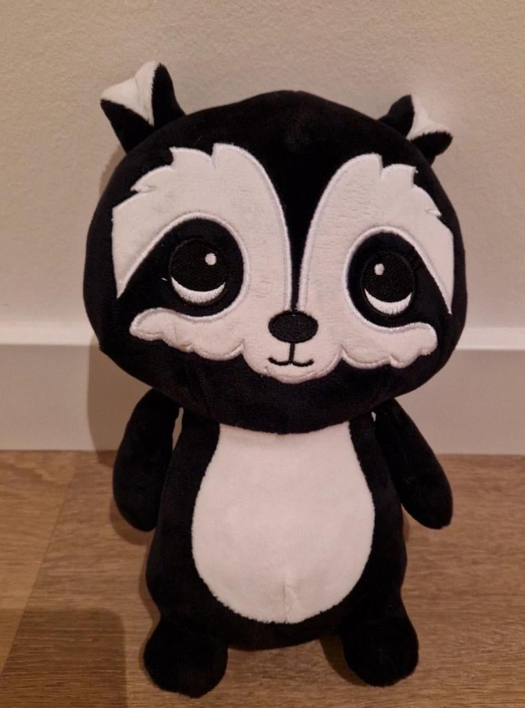 Knuffel stinkdier wasbeer Zeeman zwart wit 30 cm K7740, Kinderen en Baby's, Speelgoed | Knuffels en Pluche, Ophalen of Verzenden