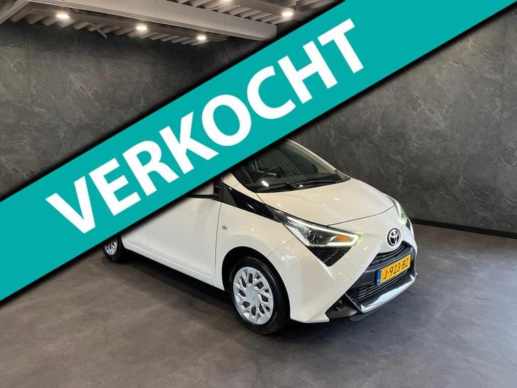 Toyota Aygo 1.0 VVT-i x-play 5 DEURS CAMERA LED NAP, Auto's, Toyota, Bedrijf, Aygo, ABS, Achteruitrijcamera, Airbags, Airconditioning