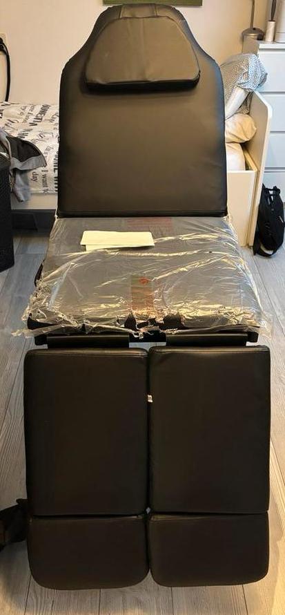 Opvouwbare behandelingsstoel, Huis en Inrichting, Stoelen, Zo goed als nieuw, Eén, Overige materialen, Zwart, Ophalen