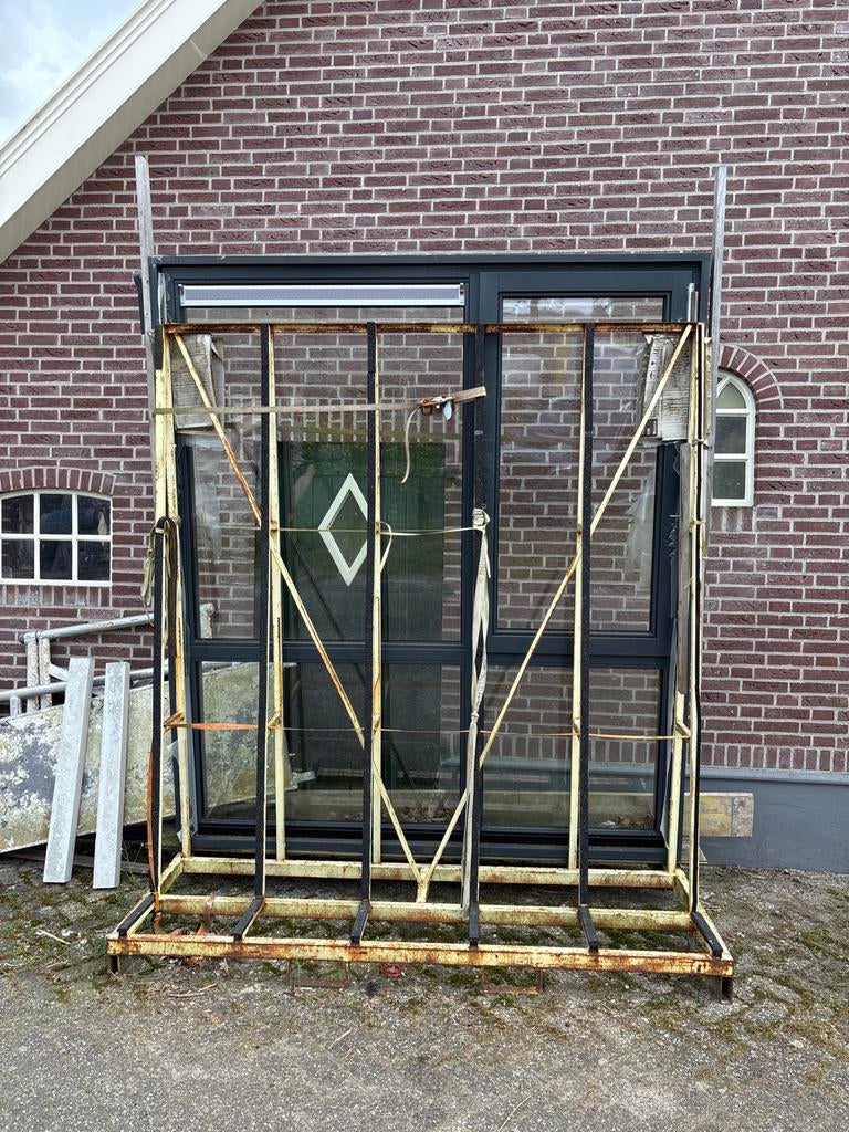 Raamkozijn met dubbel glas, rooster en draairaam (incl. bok), Ophalen of Verzenden, Gebruikt, Gevelraam of Ruit, Dubbelglas