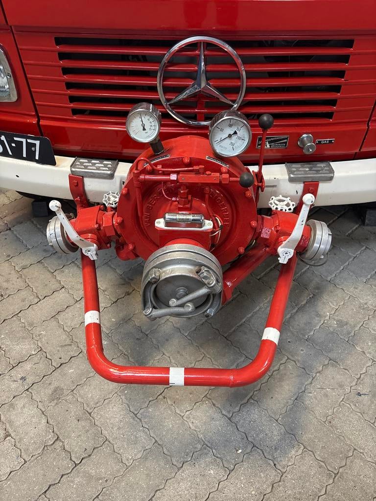 Gezocht Brandweerauto Waterpomp - Oldtimer, Ophalen, Gebruikt, Oldtimer onderdelen