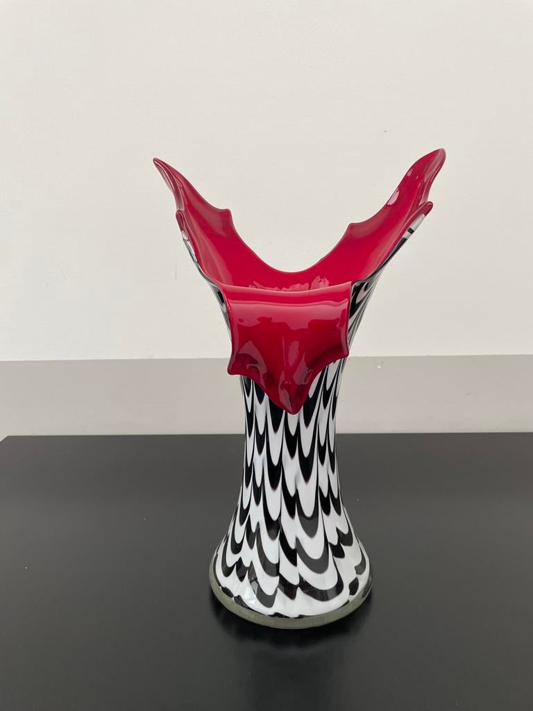 Design vaas (Loranto), Ophalen