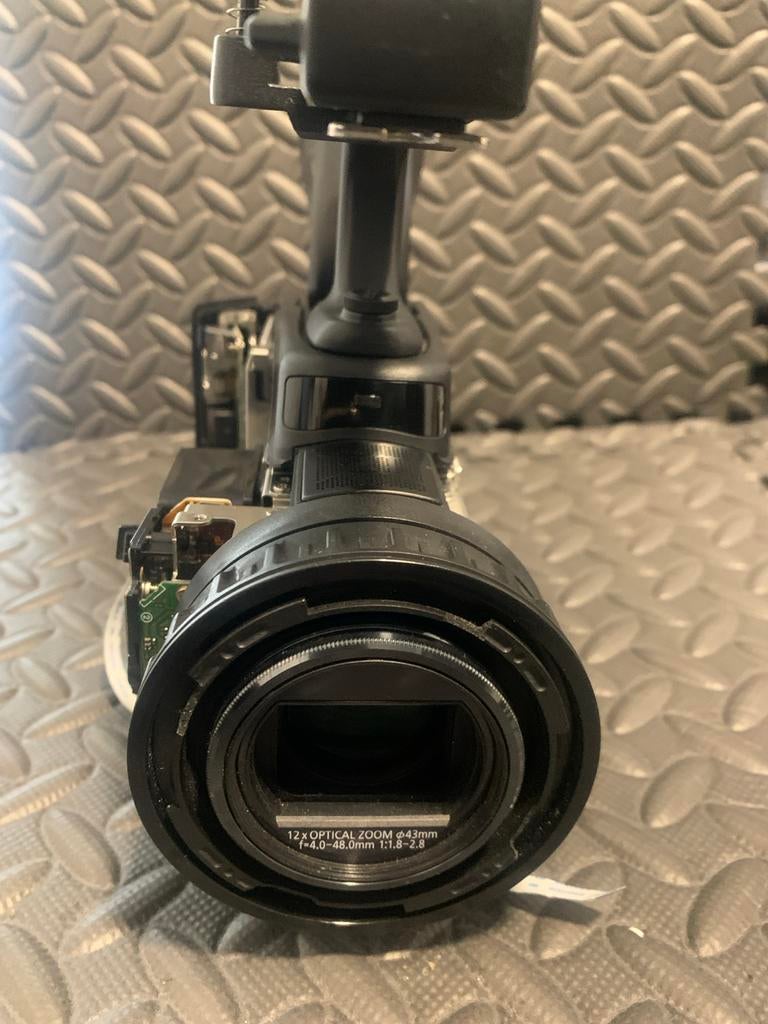 Panasonic AG-HMC40p voor onderdelen, Panasonic, Ophalen of Verzenden, 8 tot 20x, Niet werkend