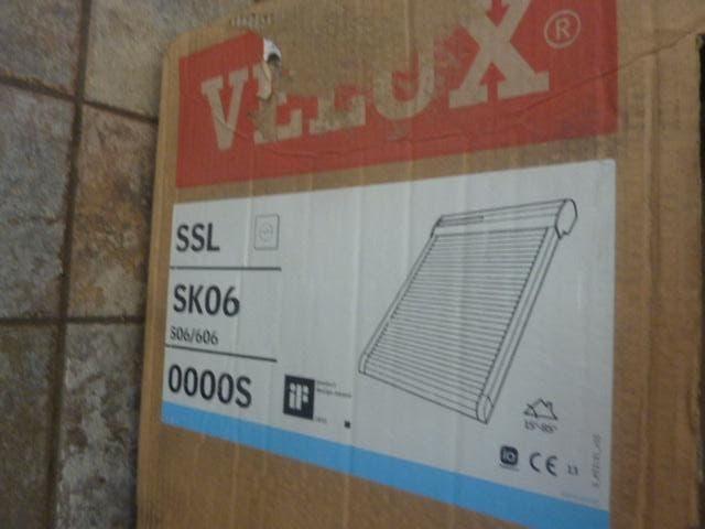 Nieuw Velux SSL SK06 - rolluik op zon-energie ( 114 x 118 ), Huis en Inrichting, Ophalen of Verzenden, Nieuw, 100 tot 150 cm, 100 tot 150 cm