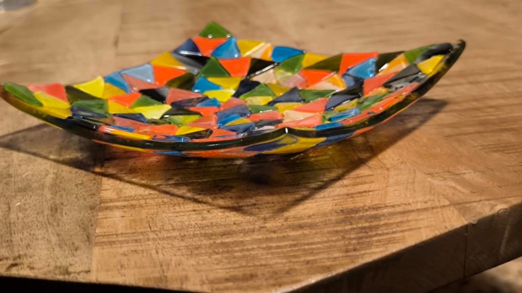 Glazen schaal mosaiek fusing glas art 15 cm glaswerk plaatje, Ophalen of Verzenden, Zo goed als nieuw, Rond, Glas