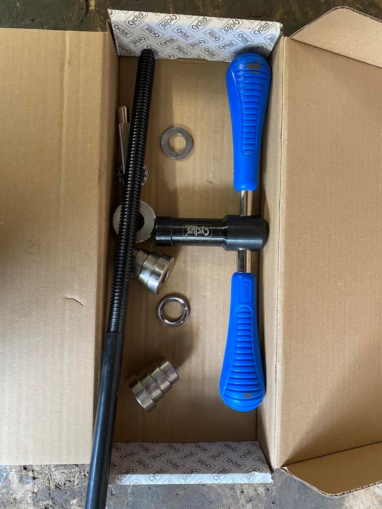 Cyclus tools balhoofd lager pers helemaal nieuw, Doe-het-zelf en Verbouw, Gereedschap | Handgereedschap, Ophalen, Zo goed als nieuw