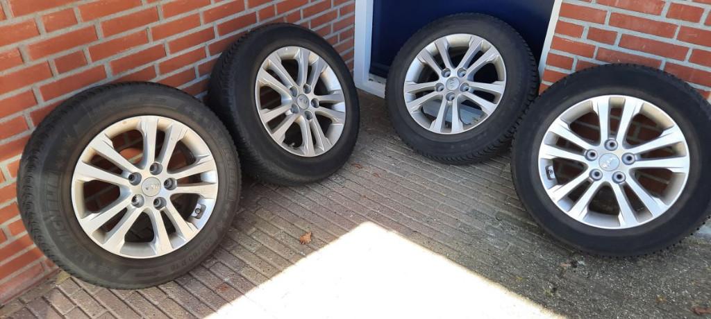 Lichtmetalen velgen Kia Niro, Auto-onderdelen, Banden en Velgen, Ophalen, Gebruikt, Velg(en), 16 inch