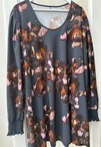 Plusbasics geweldig shirt met lange mouwen maat 52 zgan, Kleding | Dames, Grote Maten, Ophalen of Verzenden, Zo goed als nieuw