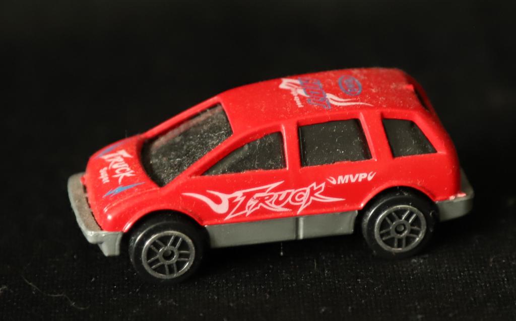 6 kunststof autootjes, Kinderen en Baby's, Speelgoed | Speelgoedvoertuigen, Ophalen of Verzenden, Gebruikt