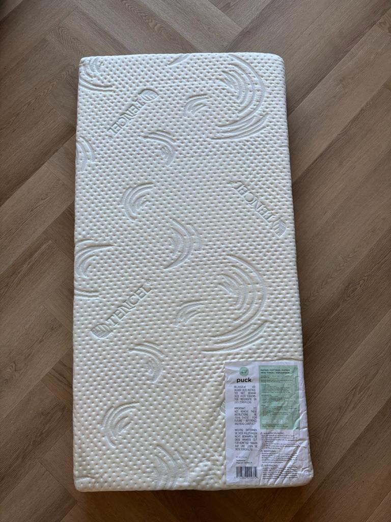 Puck ledikant matras koudschuim Tencel 60x120x10cm, Ophalen, Zo goed als nieuw, Ledikant