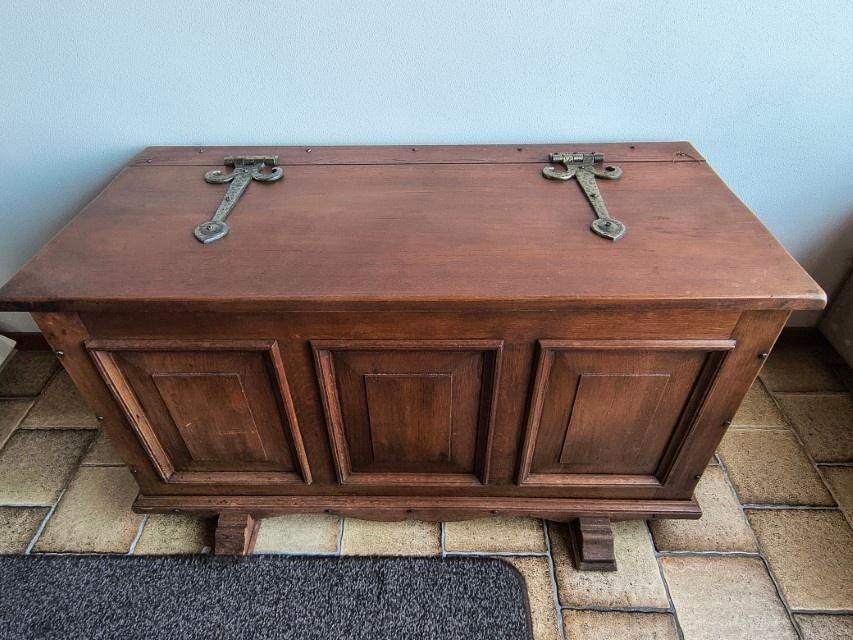 * Eikenhouten zware dekenkist met beslag *, Gebruikt, 50 tot 75 cm, Eikenhout, Minder dan 50 cm
