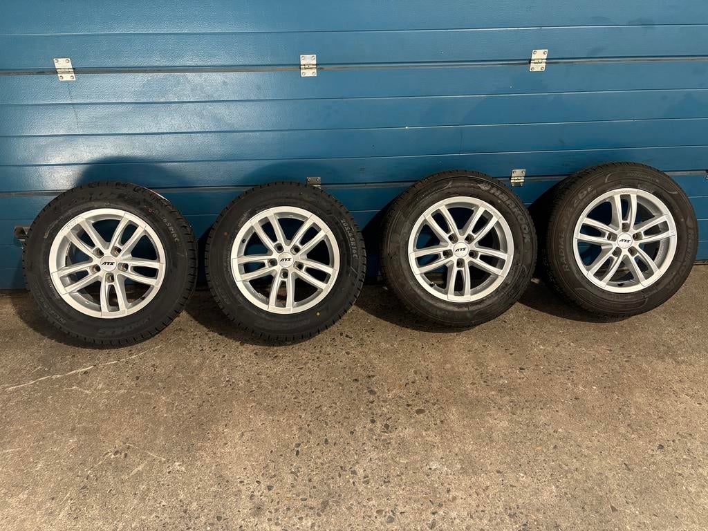 Mooie ATS VW Transporter T5 - 16 inch set met Zomerbanden, Ophalen, 16 inch, Banden en Velgen, 205 mm
