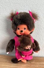 Monchhichi moeder met baby in draagzak., Ophalen of Verzenden