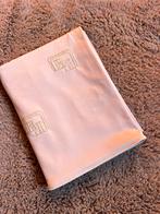 Hoofddoek lichtroze NIEUW!, Kleding | Dames, Ophalen of Verzenden, Zo goed als nieuw, Sjaal