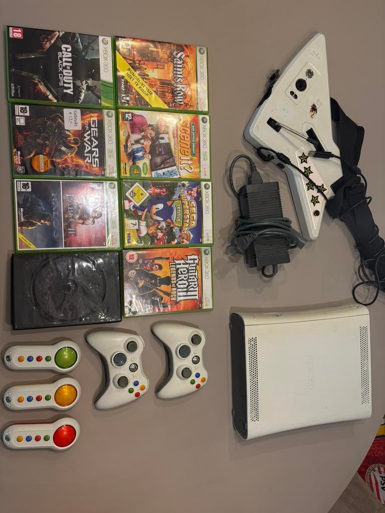 Xbox 360, Spelcomputers en Games, Ophalen, Gebruikt, Met 3 controllers of meer, Met games