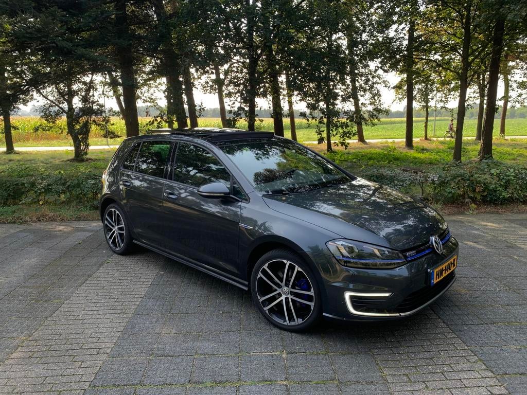 Volkswagen Golf 7 1.4 TSI gte 204pk 5D DSG 2015 Zwart, Auto's, Volkswagen, Zwart, Parkeersensor, Zwart, 1395 cc