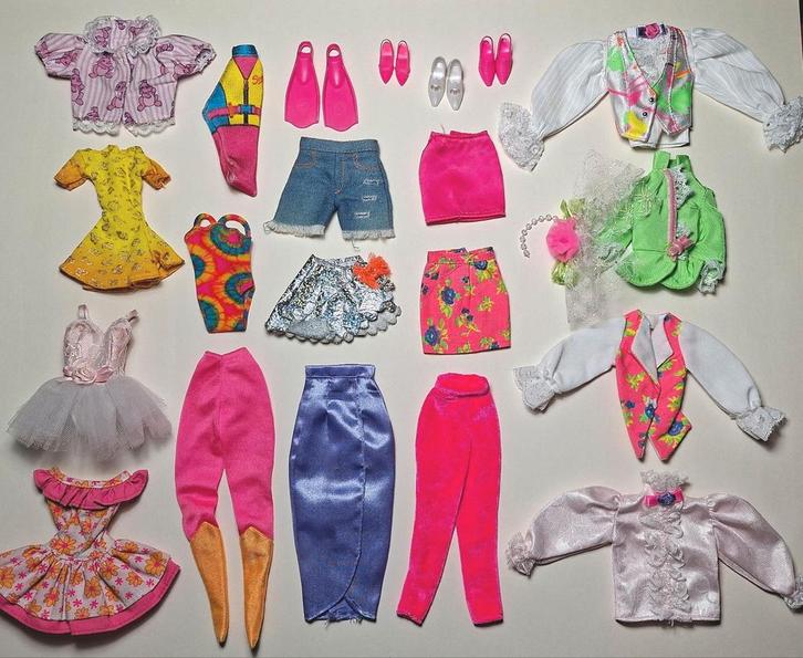 Vintage Hasbro Sindy kleertjes begin 1990s, Verzamelen, Poppen, Zo goed als nieuw, Kleertjes, Verzenden