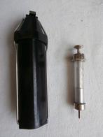 Vintage injectie set met 2 naalden + 2 spuiten, Antiek en Kunst, Ophalen of Verzenden