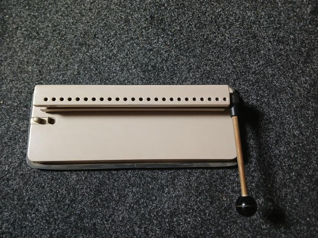 Perforator 23 rings gaats ringbanden, Ophalen of Verzenden