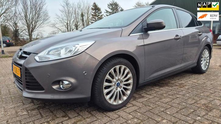 Ford Focus 1.6 TI-VCT First Edition nieuwe apk airco cruise, Auto's, Ford, Bedrijf, Te koop, Focus, ABS, Airbags, Airconditioning