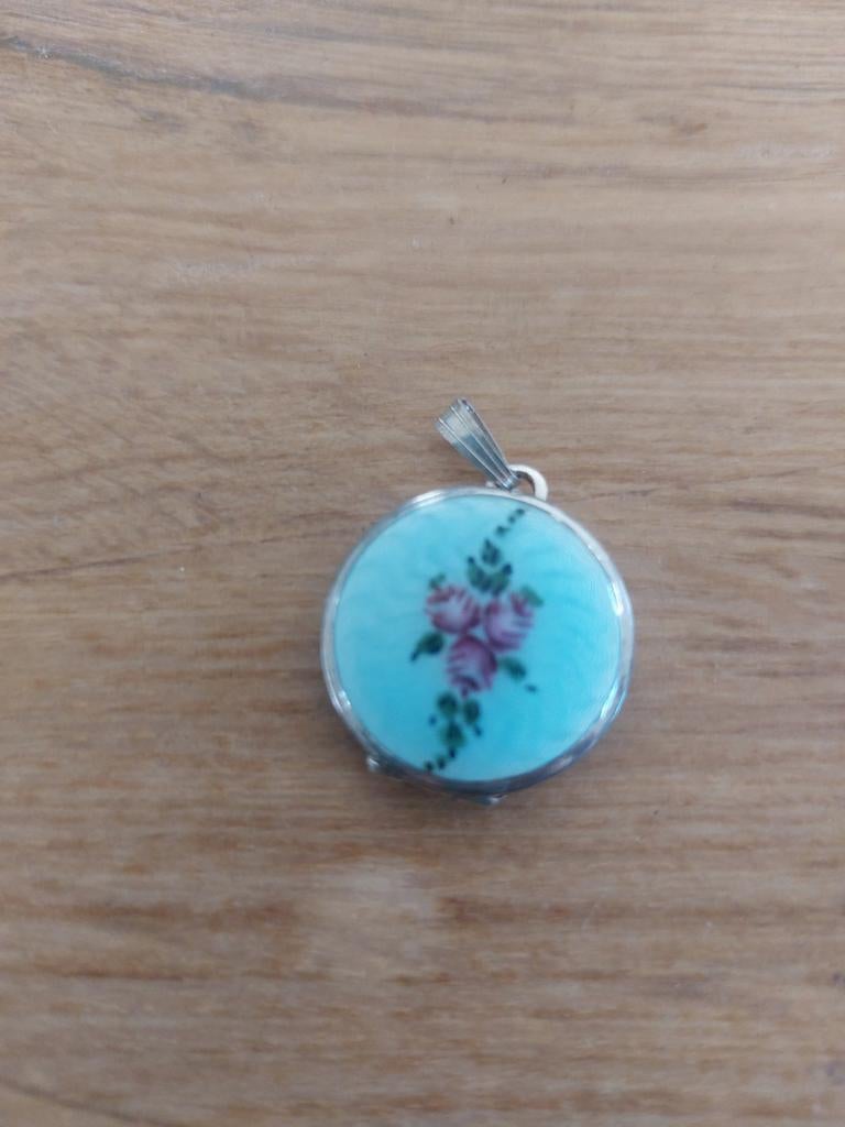 Medaillon met bloemen, Sieraden, Tassen en Uiterlijk, Kettinghangers, Ophalen