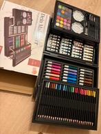 Grote tekenset 147-delig met verf, stiften en potloden, Ophalen, Zo goed als nieuw, Overige typen