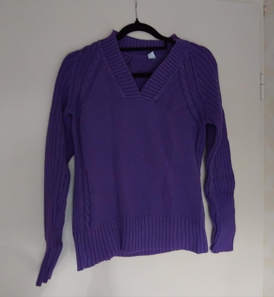 Paarse trui met V-hals, Ophalen of Verzenden, Zo goed als nieuw, Maat 38/40 (M), Paars