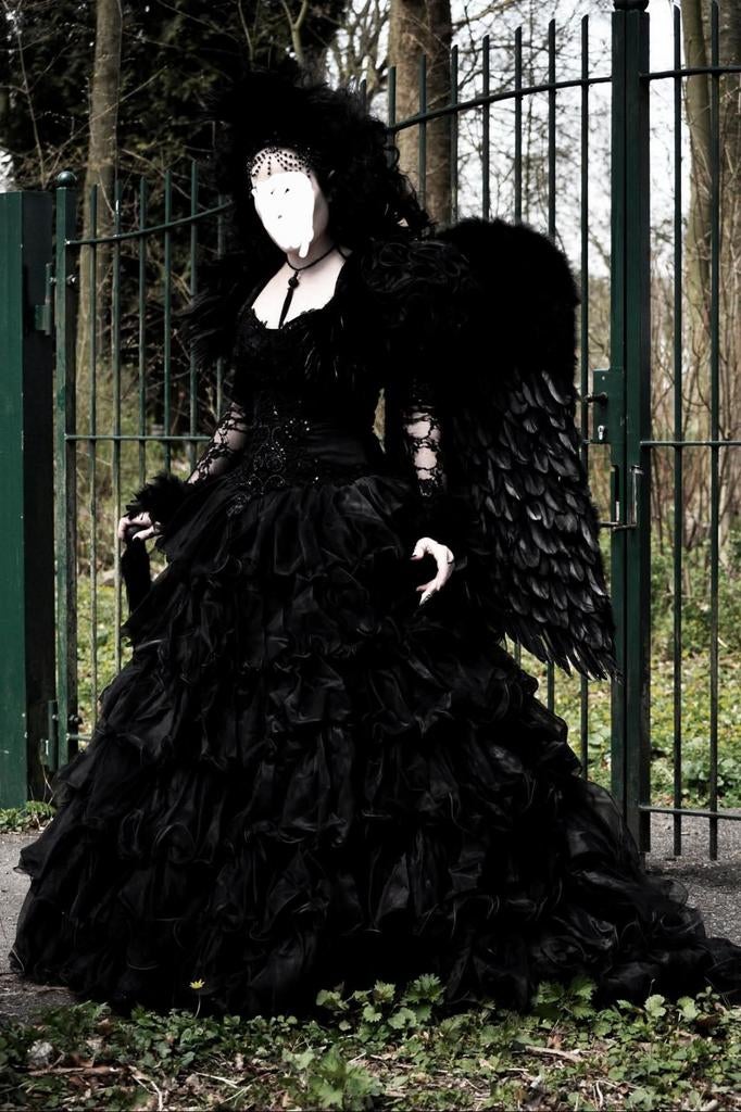 Zwarte trouwjurk incl accessoires voor Fantasy Gothic  Fair, Ophalen of Verzenden, Gedragen, Zwart, Trouwjurk