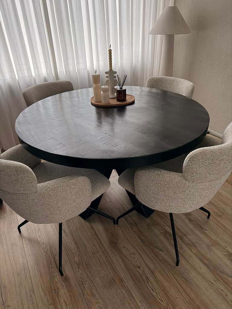 Ronde eettafel mangohout 130 cm, Huis en Inrichting, Tafels | Eettafels, Ophalen, Rond, Zo goed als nieuw, 100 tot 150 cm