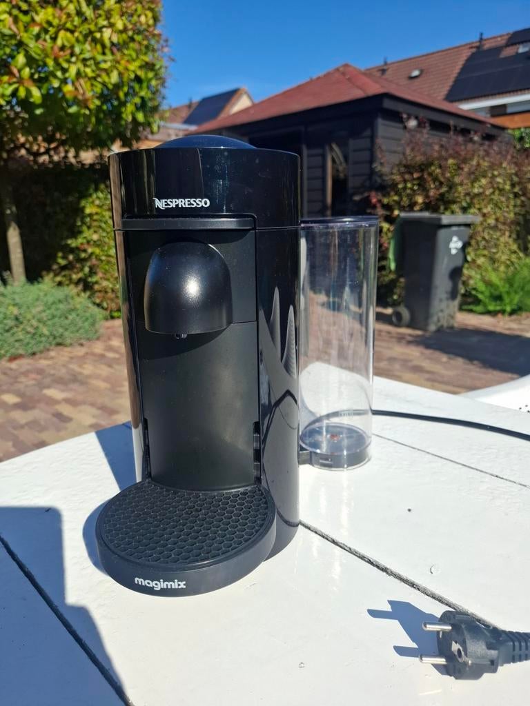 Nespresso Magimix Vertuo koffiezetapparaat, Witgoed en Apparatuur, Ophalen of Verzenden, Zo goed als nieuw, Espresso apparaat