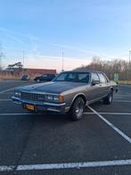 Chevrolet 5.7 AUT 1977 Grijs caprice, Automaat, Stof, 1772 kg, 8 cilinders