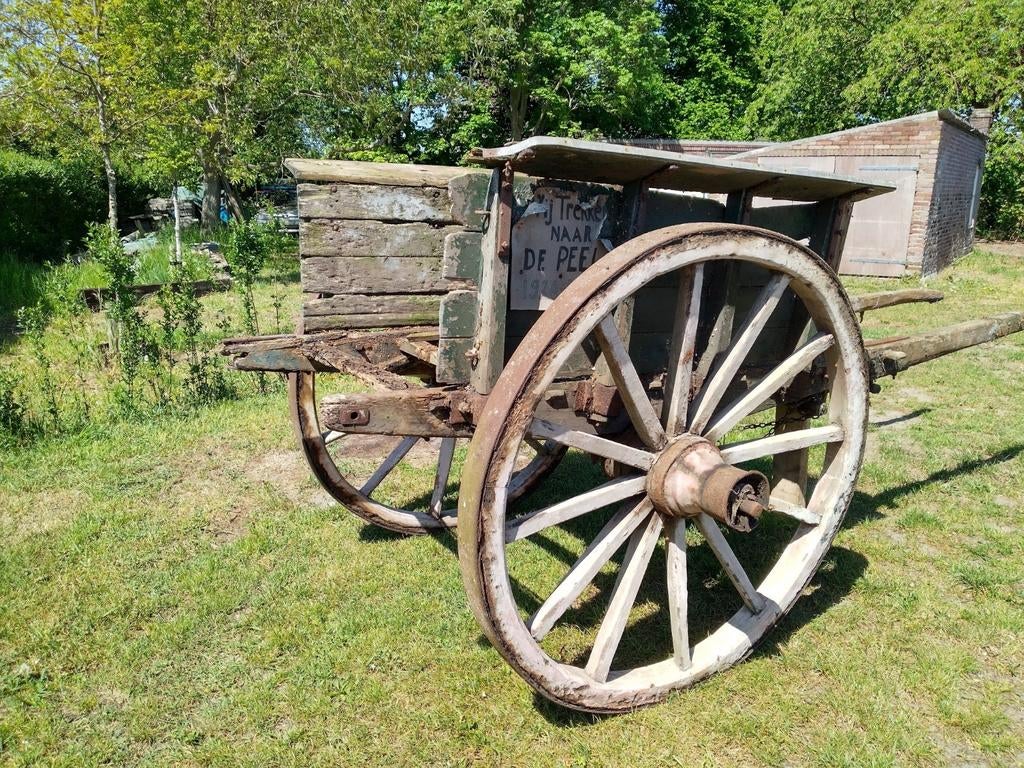 Antieke kar,  kar wielen, decoratie vintage., Ophalen of Verzenden, Gebruikt