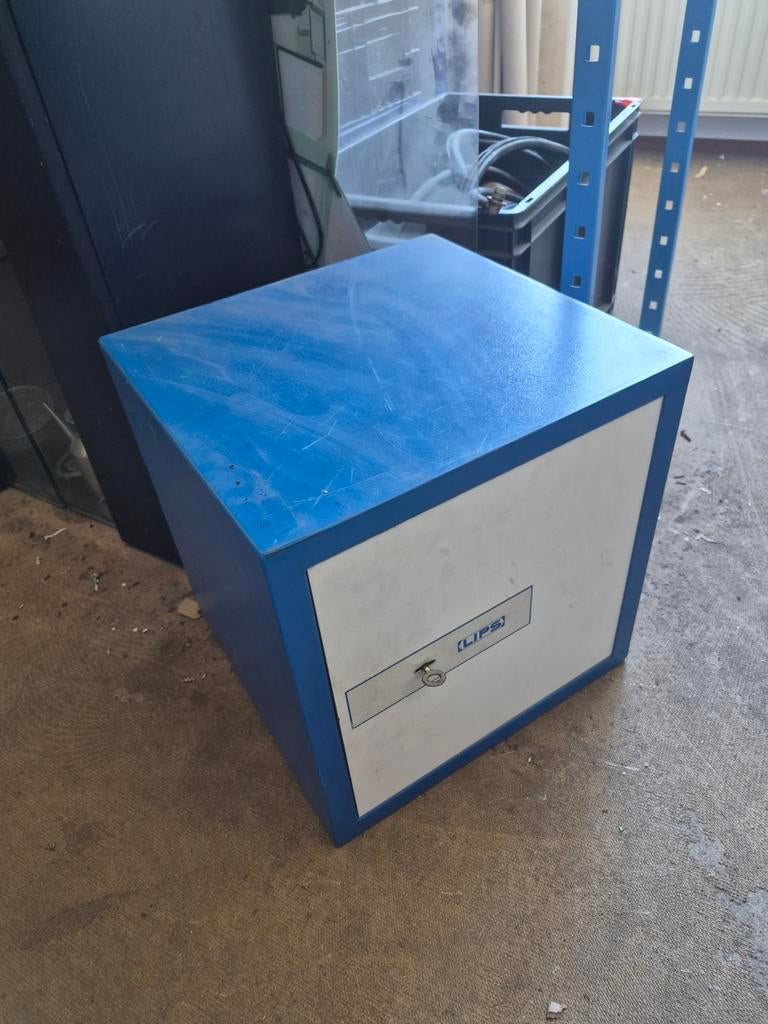 Robuuste Kluis Lips met Sleutelslot - Blauw/Wit, Ophalen, Gebruikt, Brandkast