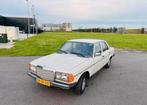 Mercedes-Benz 200-Serie 2.5 250 AUT 1980 Grijs, Auto's, Automaat, Achterwielaandrijving, Zwart, Leder en Stof