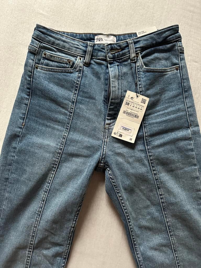 Nieuwe ZARA Jeans – High Waist TRF Split Full Length, Ophalen, Nieuw, Blauw, W30 - W32 (confectie 38/40)