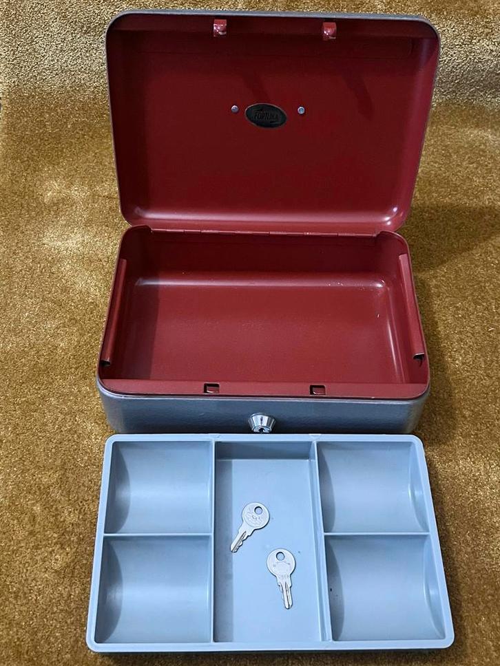Fortuna Geldkistje met Sleutels - Gebruikt, Huis en Inrichting, Woonaccessoires | Kisten, Gebruikt, Minder dan 50 cm, Metaal, Ophalen of Verzenden