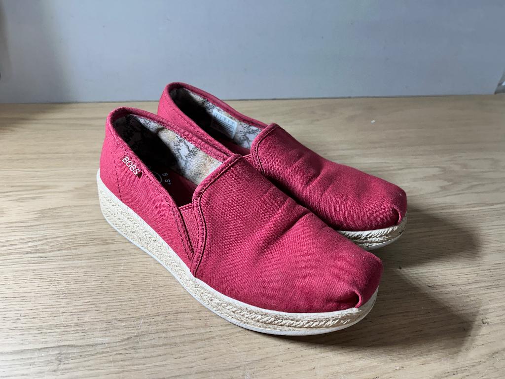 Skechers x Bobs Instappers Rood Maat 38, Skechers, Instappers, Ophalen of Verzenden, Zo goed als nieuw