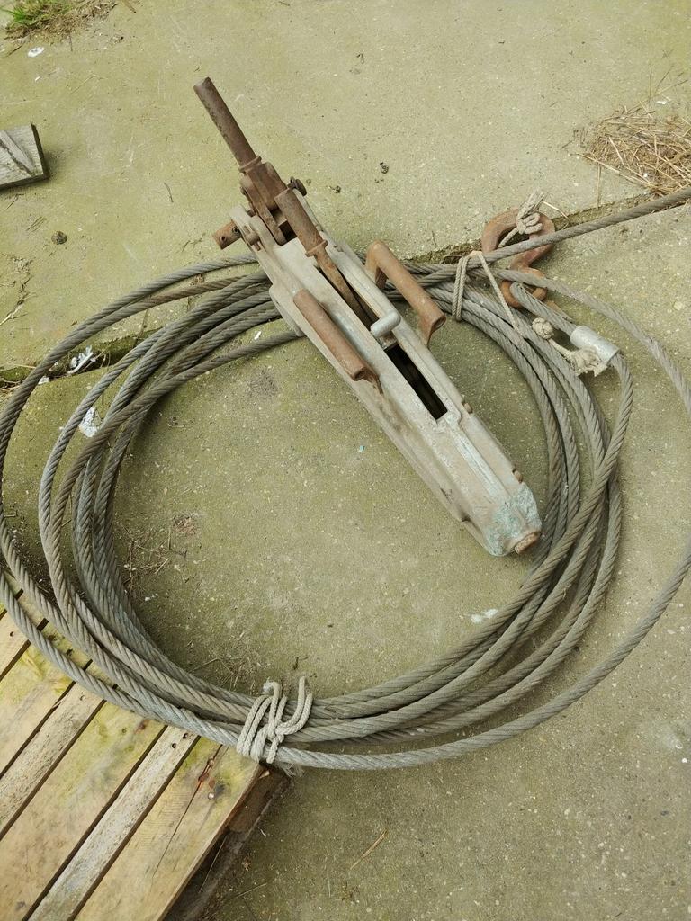 Staaldraadtakel, Ophalen, Gebruikt